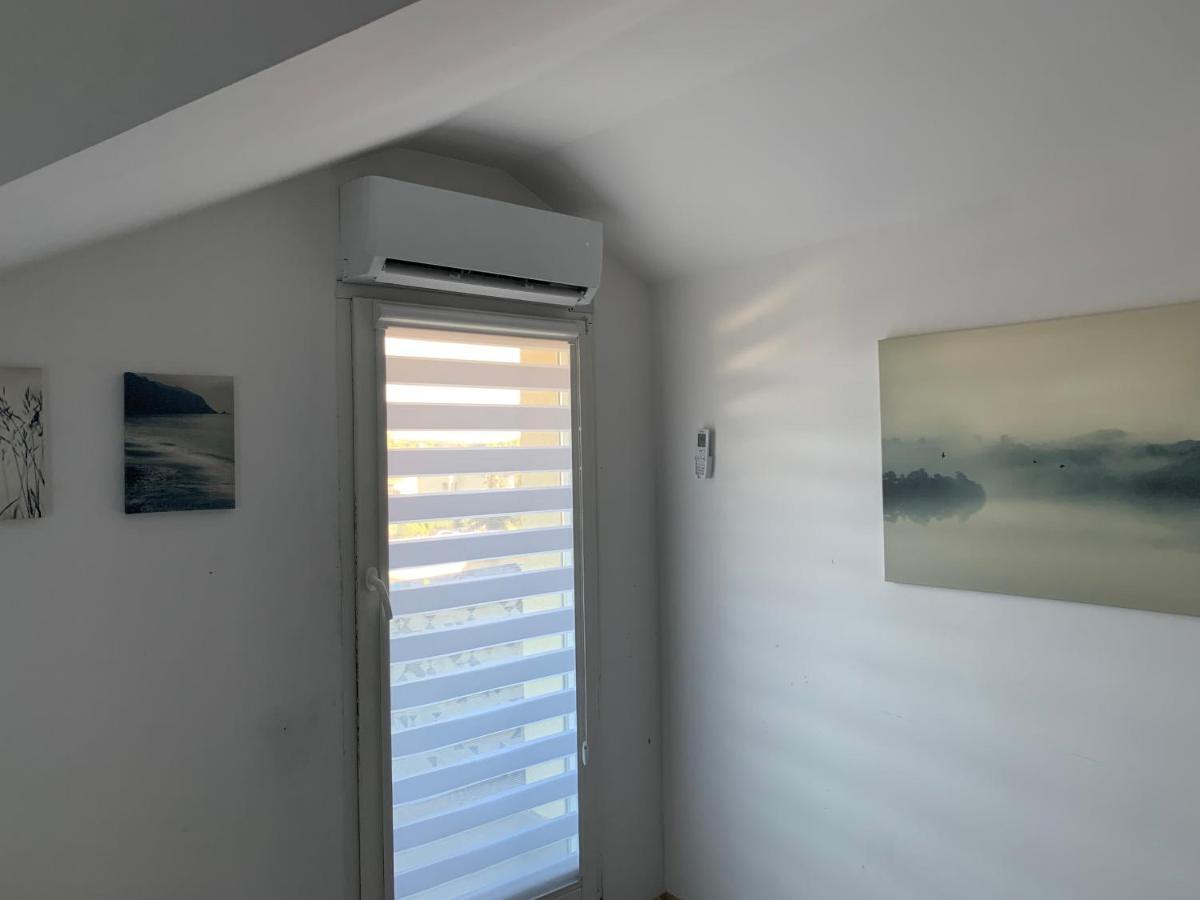 Apartament Pod Gwiazdami Apartment Ostrow Wielkopolski Bagian luar foto